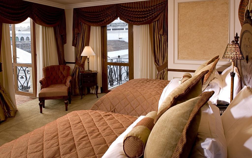 Plaza Grande Hotel