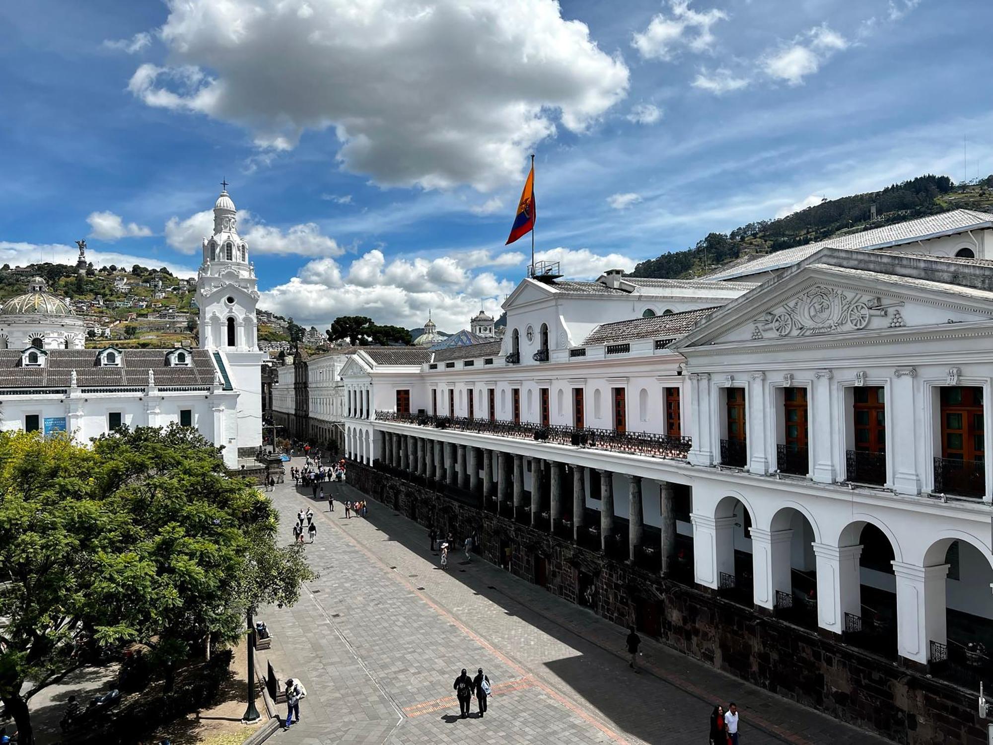 Hotel Plaza Grande 5*